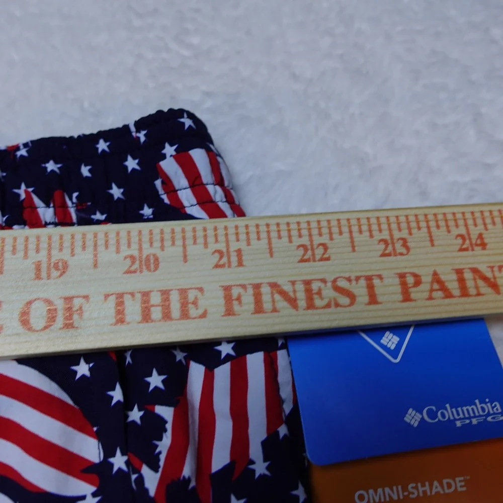 Columbia PFG Clearwater Shores Trunk Mens XXL Blue Red American Flag Fish 6in